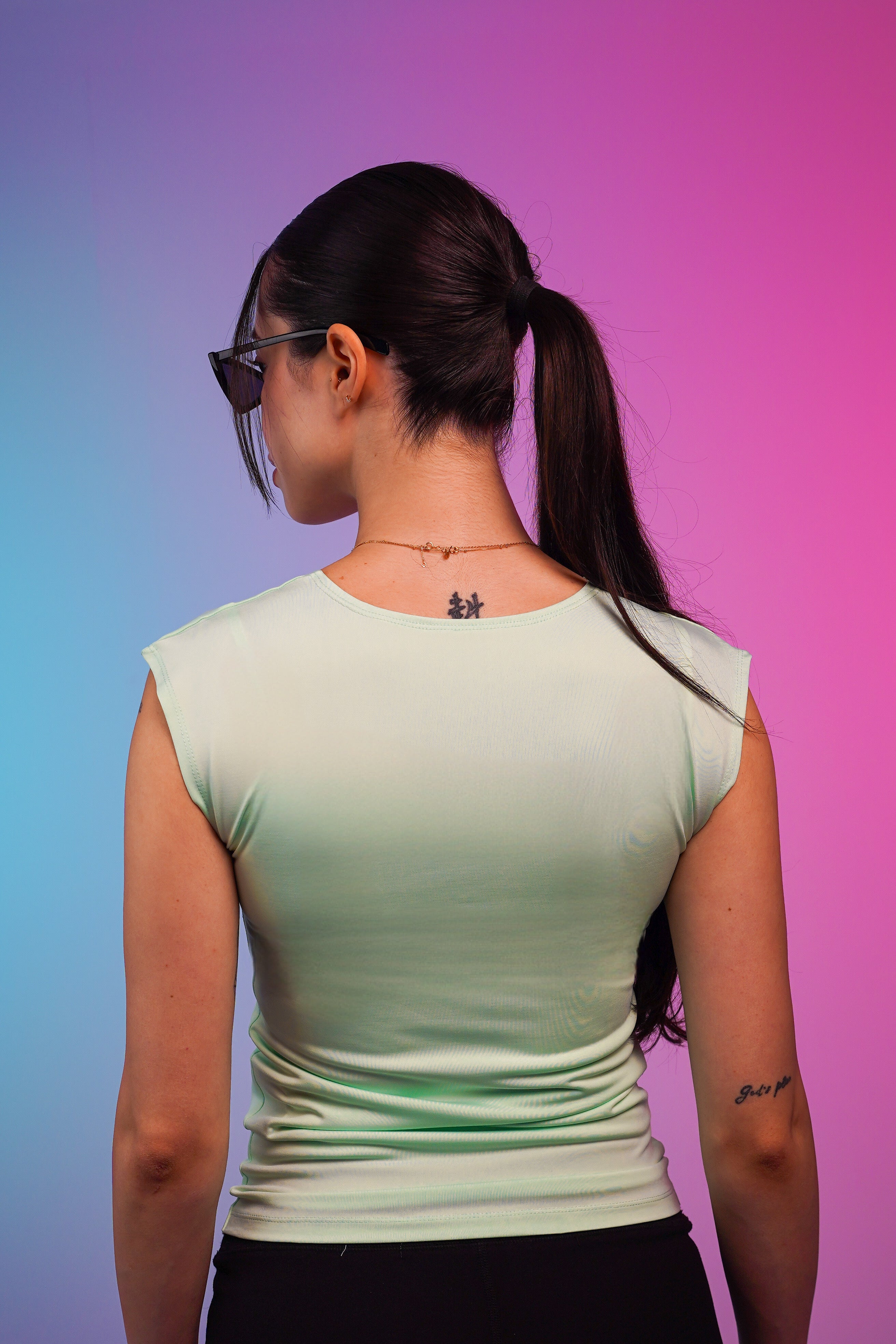 Sleek top