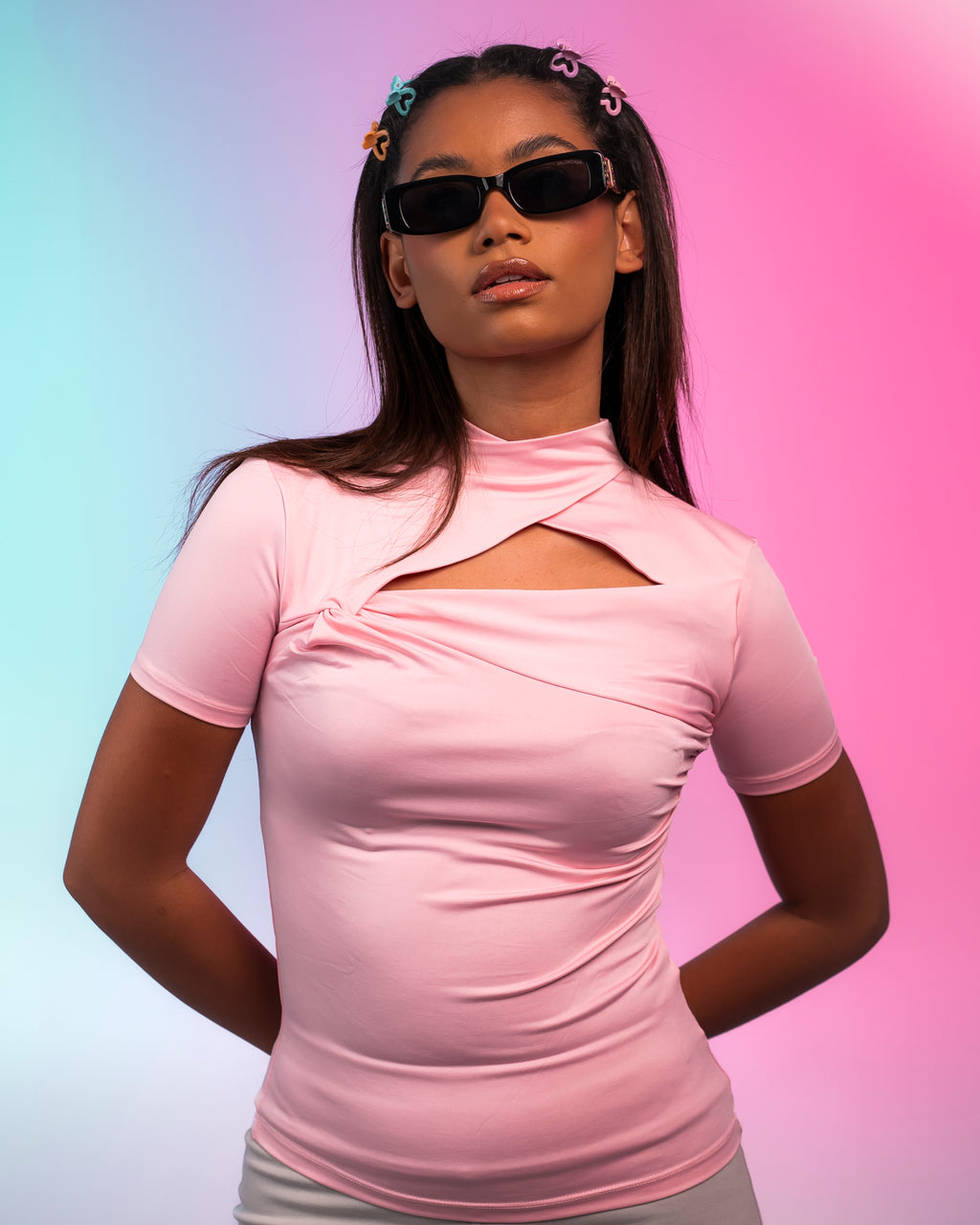 Pink knotted top